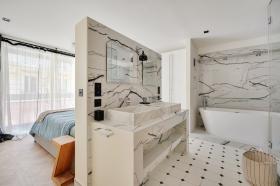 5-room apartment in 16th arrondissement of Paris for sale