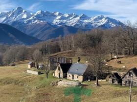 House with exceptional view of the Pyrenees